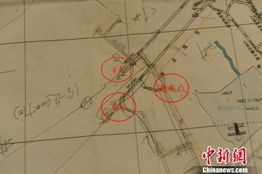 井下被困礦工位置及透水點(diǎn)示意圖 崔顏鋒 攝